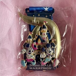 2024 Disneyland Half Marathon Medal